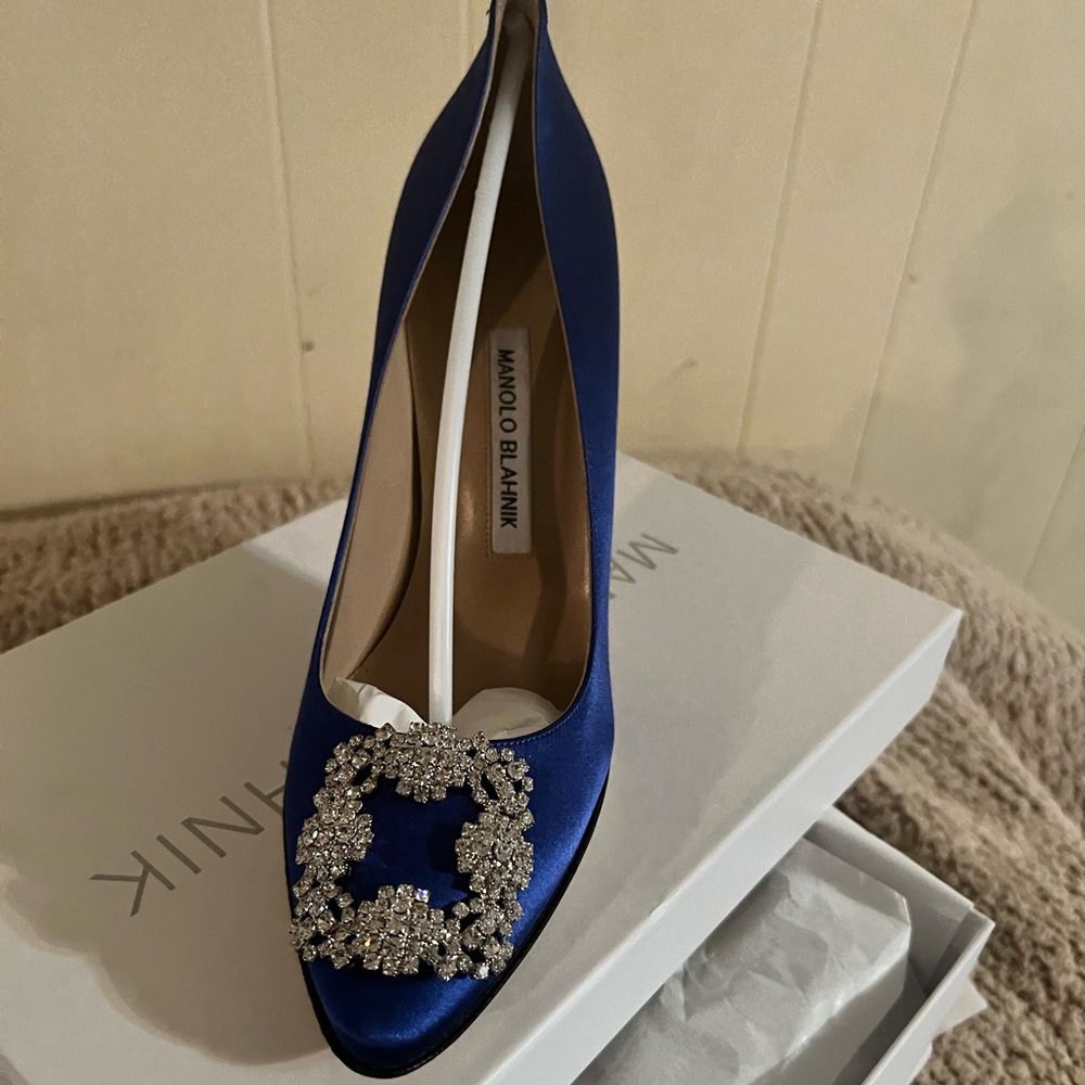 Beautiful Authentic pumps